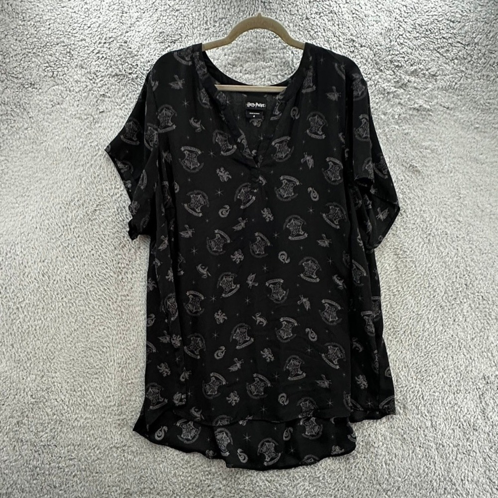Harry Potter Women's 4 Hogwarts Crest Print Blouse Black Short Sleeve V-Neck Top